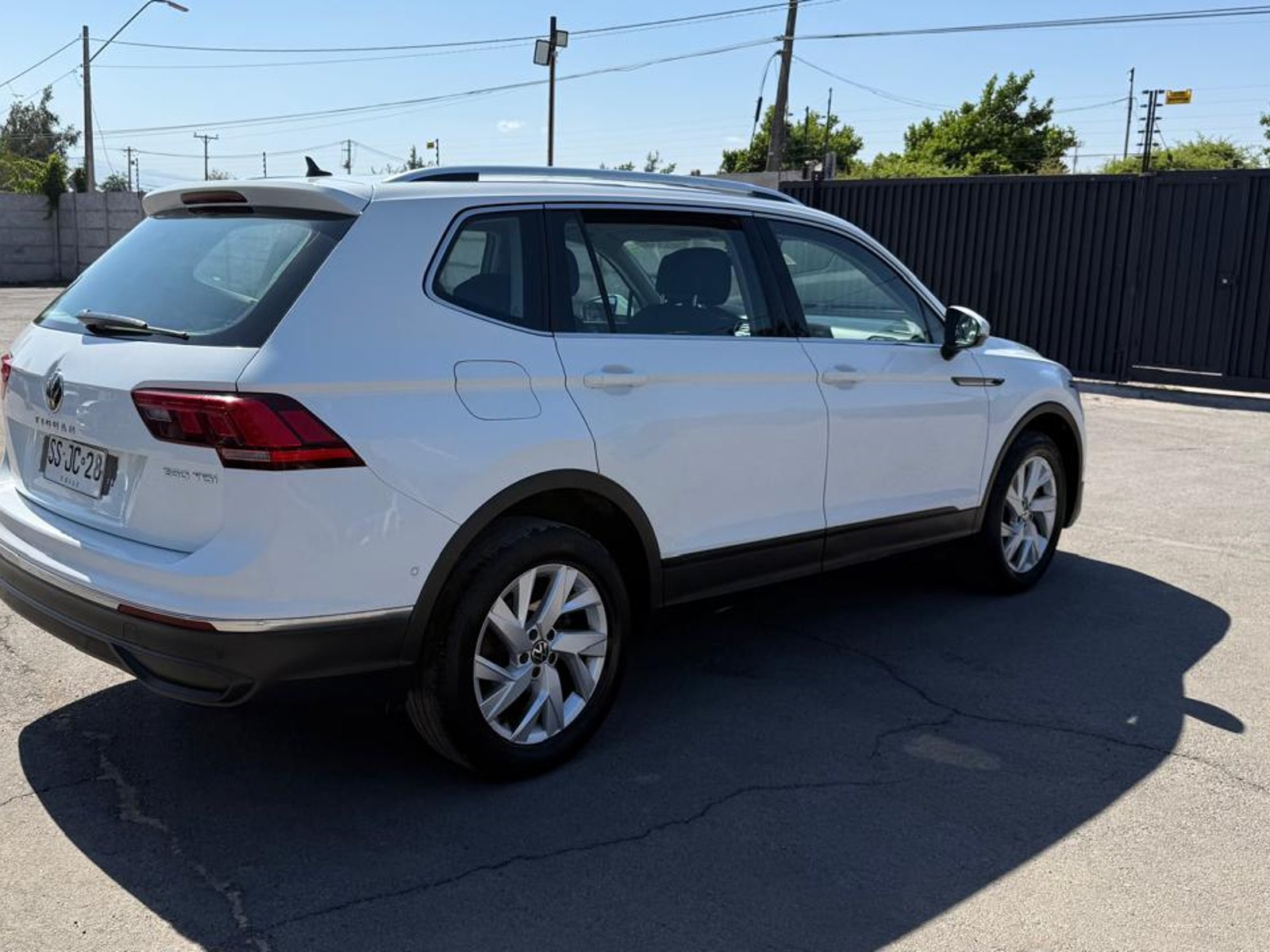 Volkswagen TIGUAN 1.4 AT 2023 - Foto 5 de 20