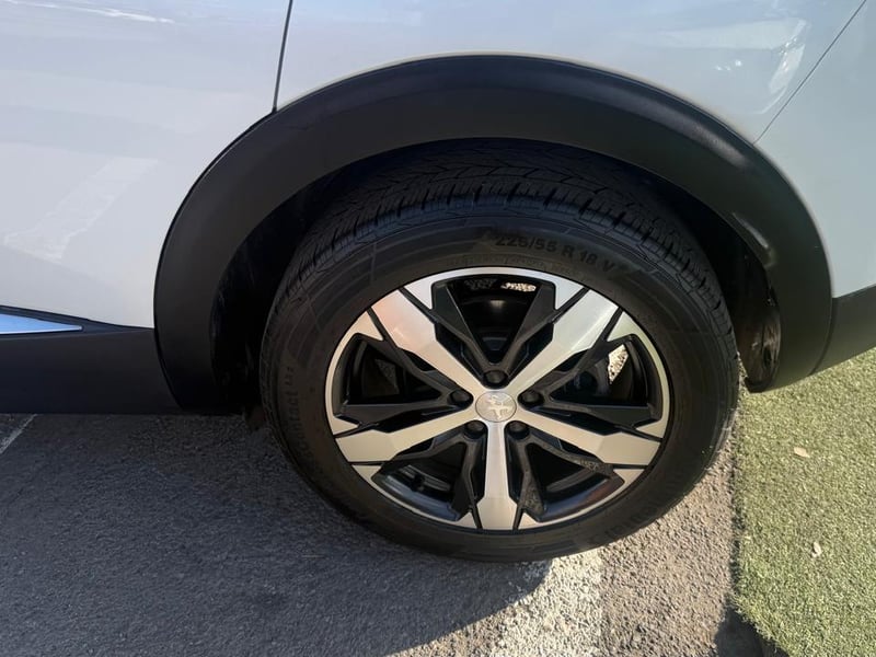 Peugeot 3008 THP 165HP 1.6 AUT 2022 - Imagen 19 de 20