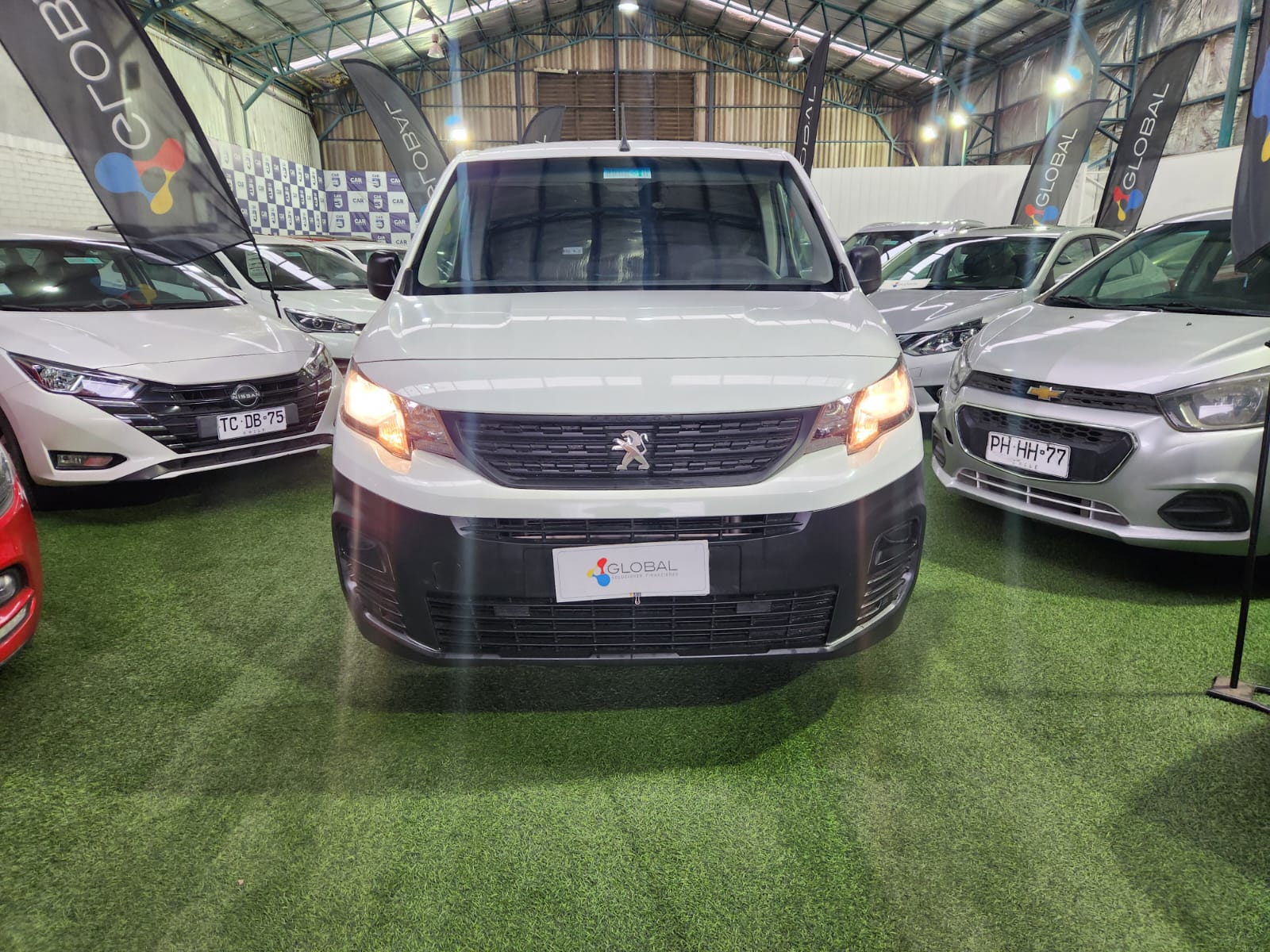 Peugeot PARTNER HDI 1.6 2022 - Imagen 6 de 10