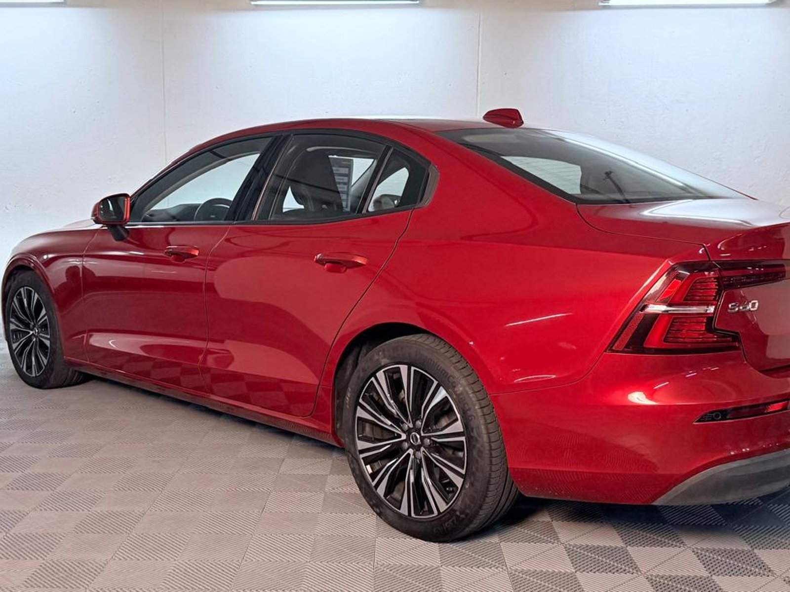 Volvo S60 II B4 2.0 AUT 2023 - Foto 3 de 20