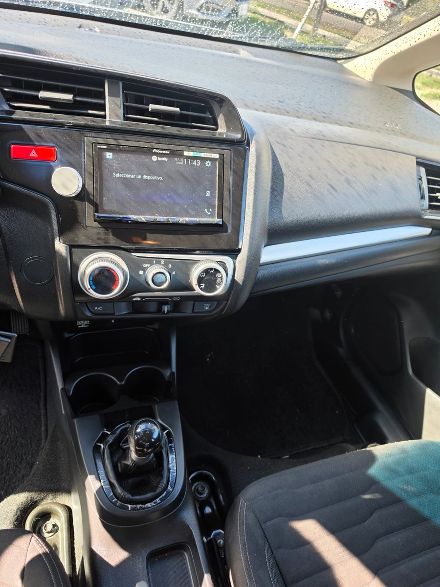 Honda WR V LX 1.5 2022 - Imagen 8 de 11