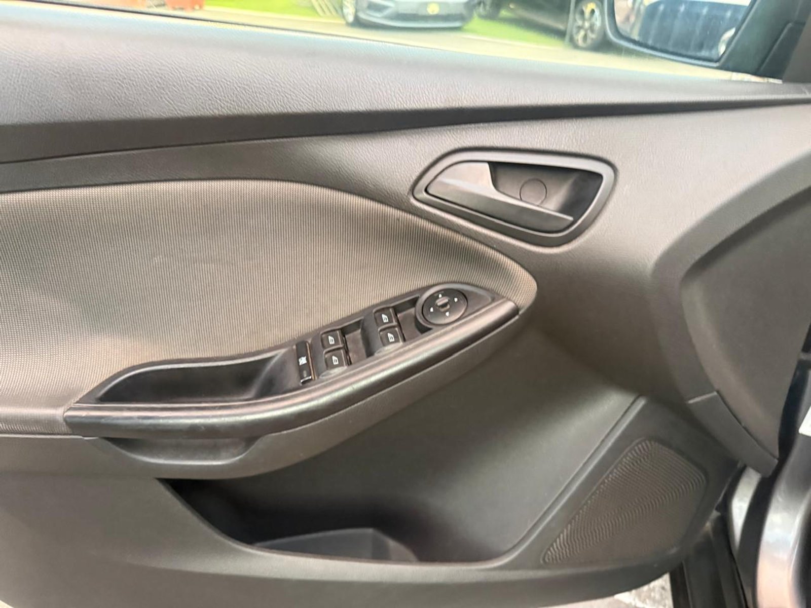 Ford FOCUS SE 5P MT 2012 - Imagen 11 de 19