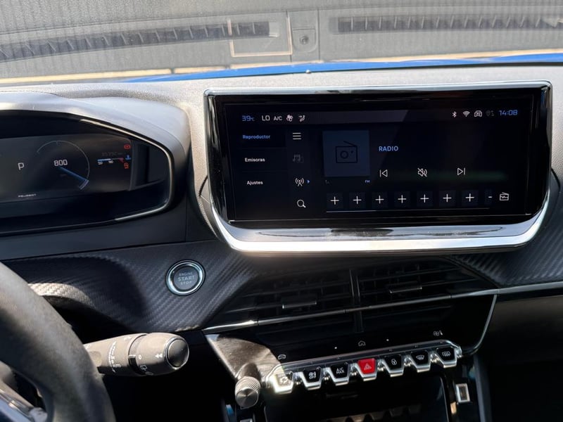Peugeot 2008 BLUE HDI 130 EAT8 1.5 AUT 2024 - Imagen 16 de 20