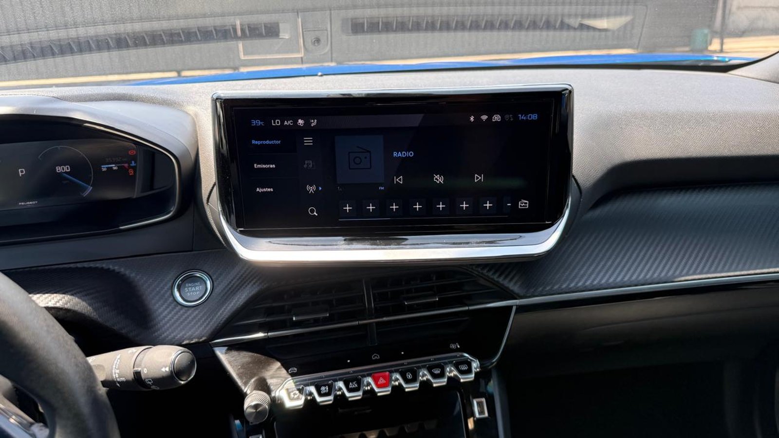 Peugeot 2008 BLUE HDI 130 EAT8 1.5 AUT 2024 - Imagen 16 de 20