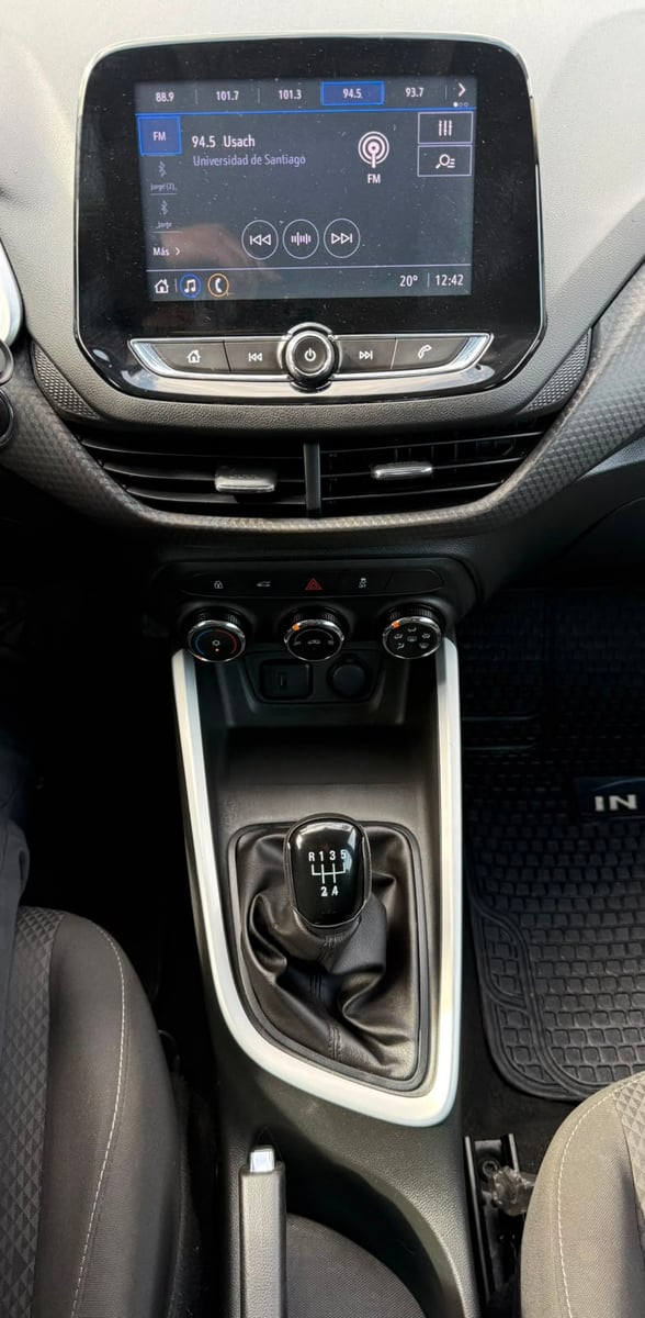 Chevrolet ONIX NB LT 1.0T 2022 - Imagen 15 de 19