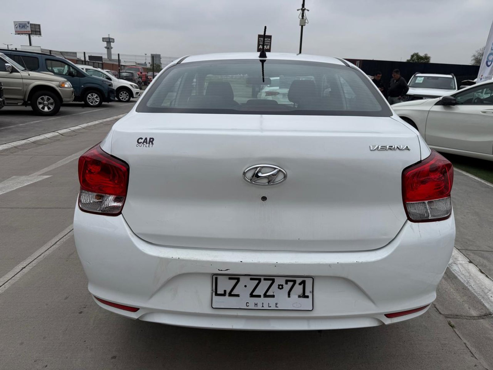 Hyundai VERNA CB 1.4 2020 - Foto 4 de 20