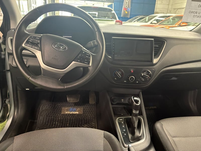 Hyundai ACCENT HCI 1.6 AUT 2023 - Imagen 8 de 11