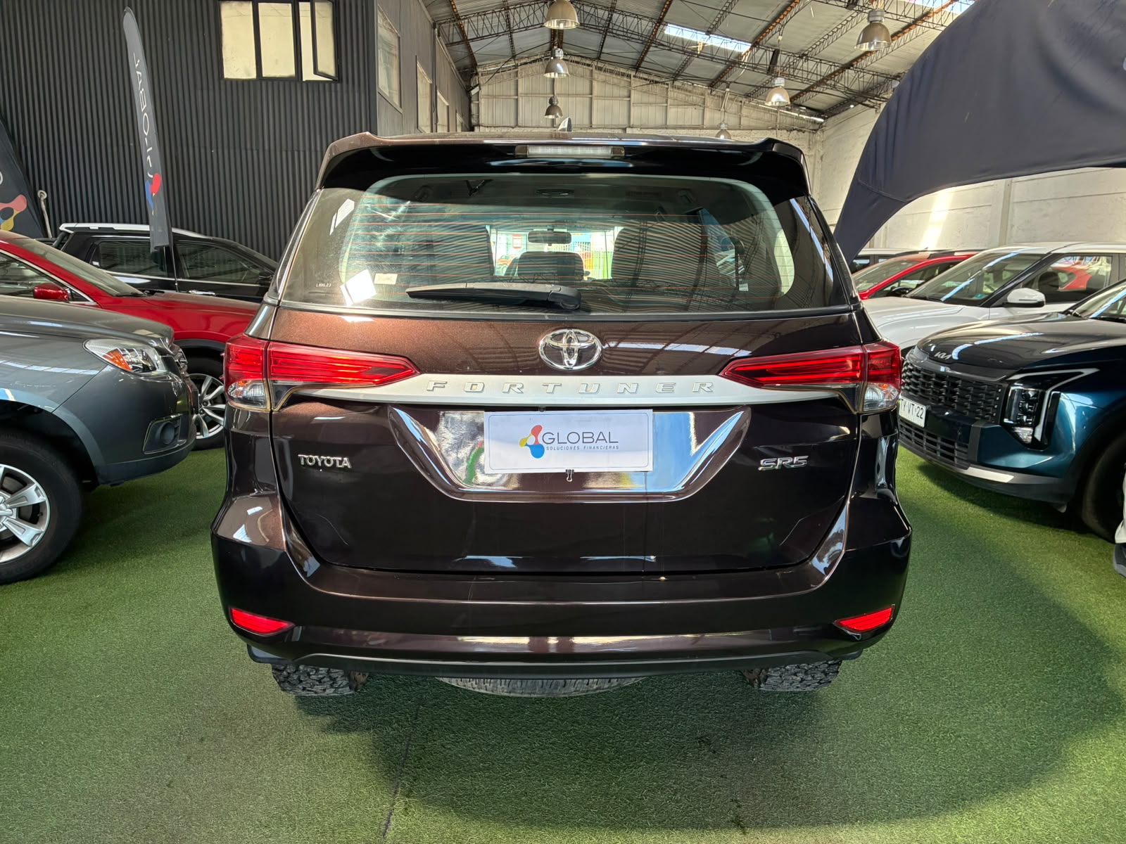 Toyota FORTUNER OTTO 2.7 AUT 2019 - Foto 3 de 12