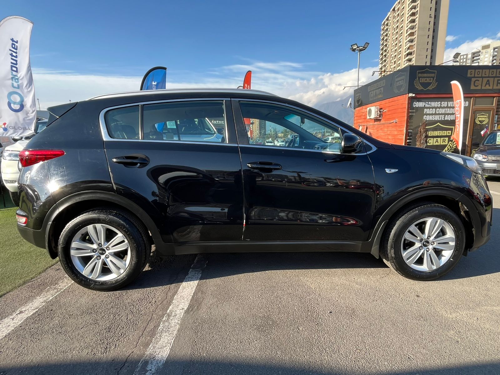Kia SPORTAGE LX 2.0 2018 - Imagen 6 de 19