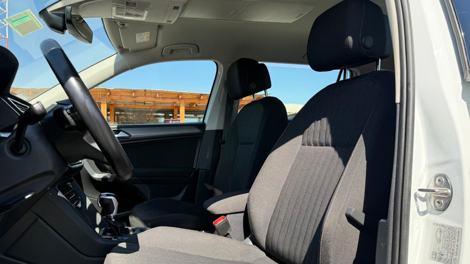 Volkswagen TIGUAN 1.4 AT 2023 - Imagen 10 de 20