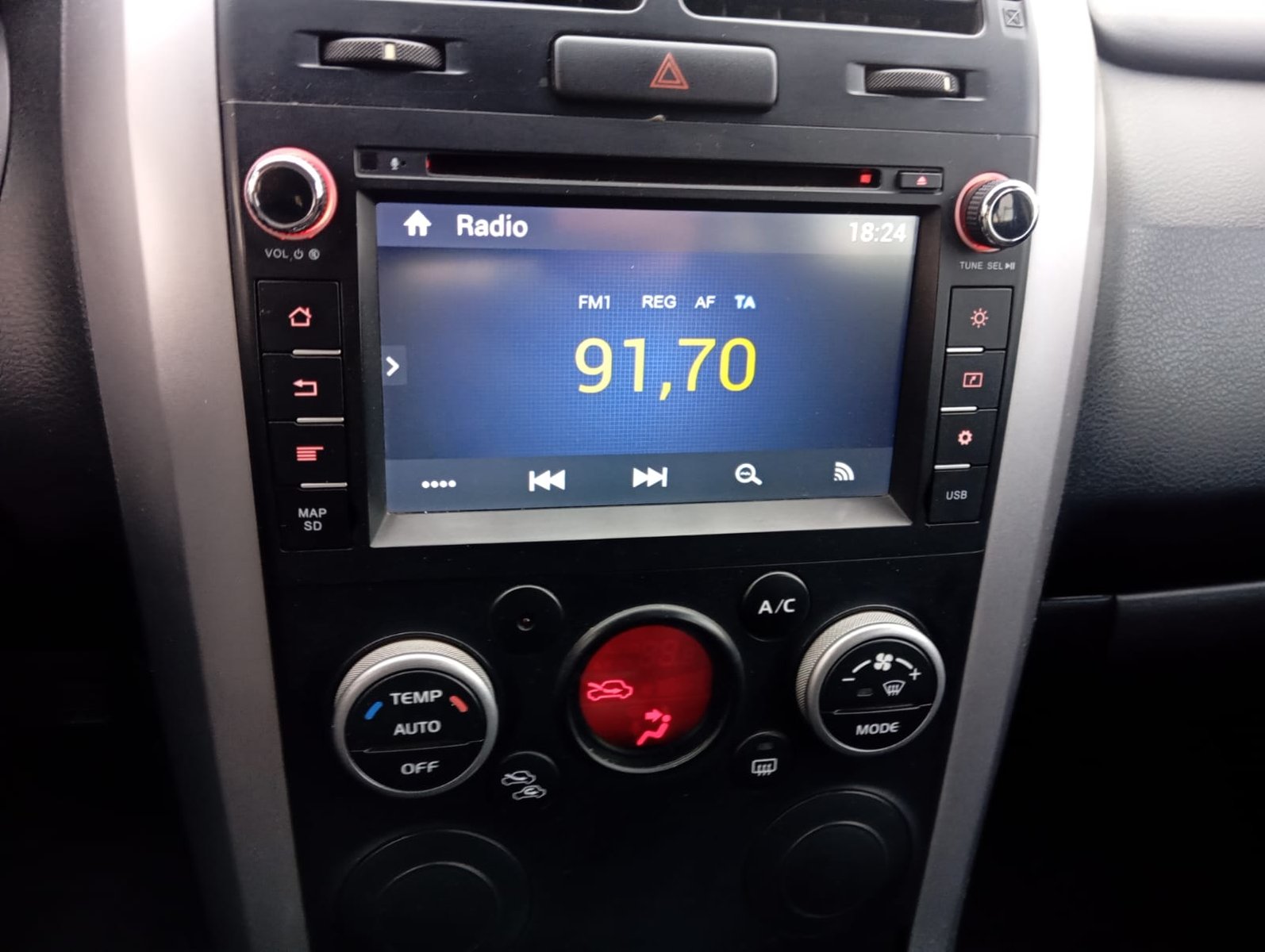 Suzuki GRAND NOMADE GLX 2.4 2019 - Imagen 8 de 11