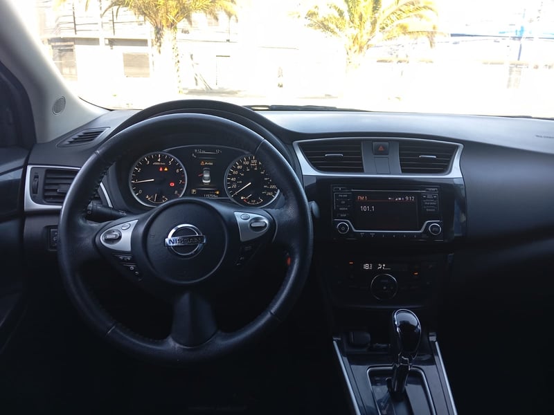 Nissan SENTRA 1.8 2018 - Imagen 9 de 13