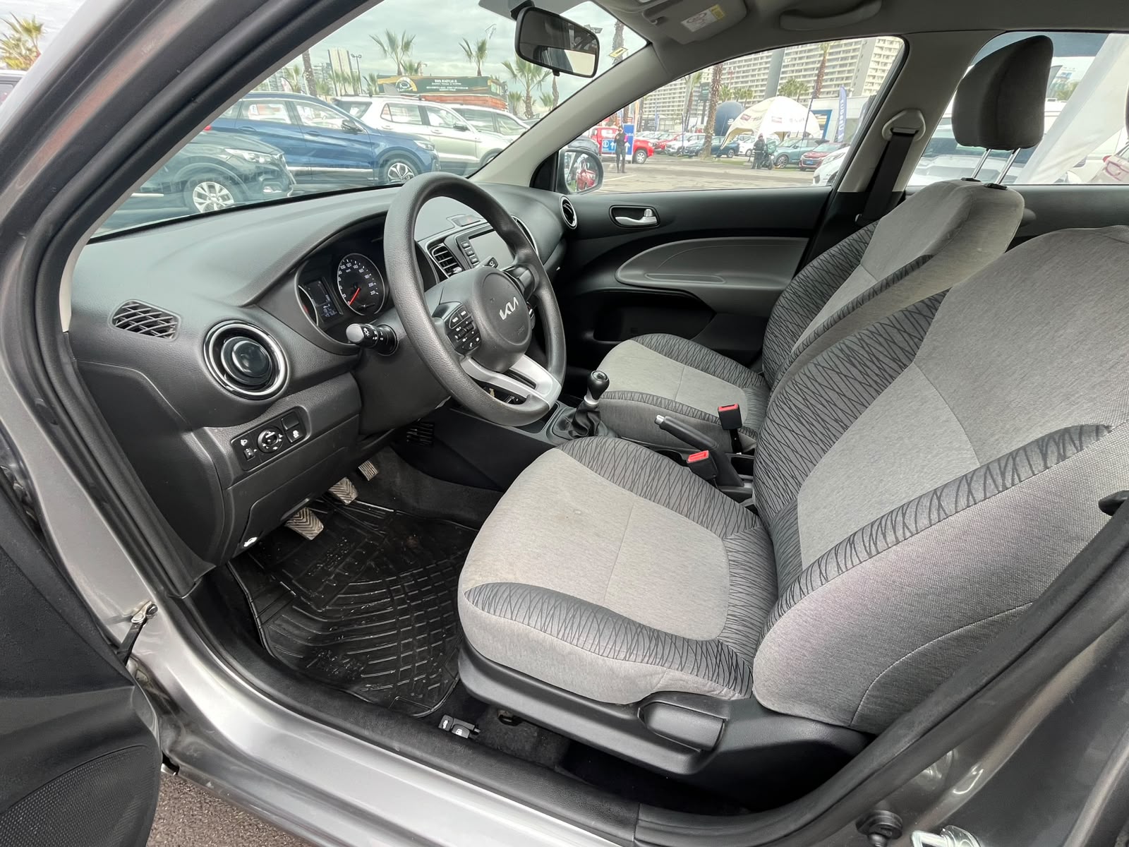 Kia SOLUTO MPI 1.4 2025 - Imagen 9 de 17