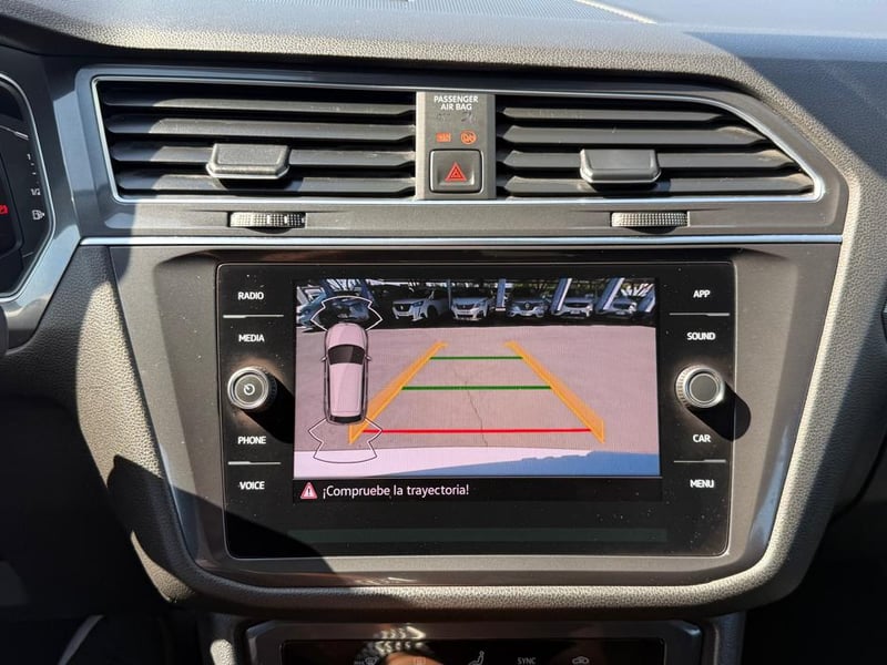 Volkswagen TIGUAN 1.4 AT 2023 - Imagen 16 de 20