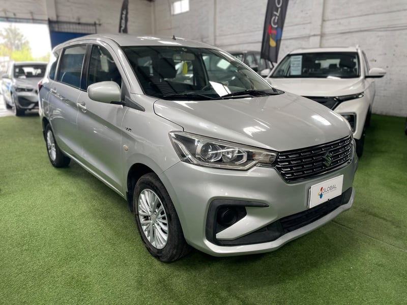 Suzuki ERTIGA GLX 1.5 2020 - Imagen 5 de 10