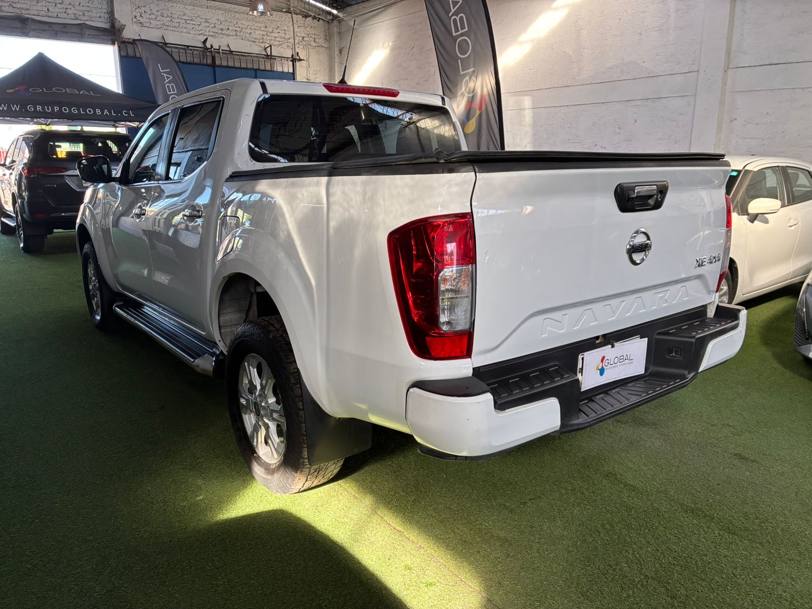 Nissan NAVARA DC 4X4 2.3 AUT 2021 - Foto 2 de 11
