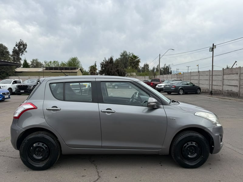 Suzuki SWIFT GL 1.2 2016 - Imagen 6 de 20