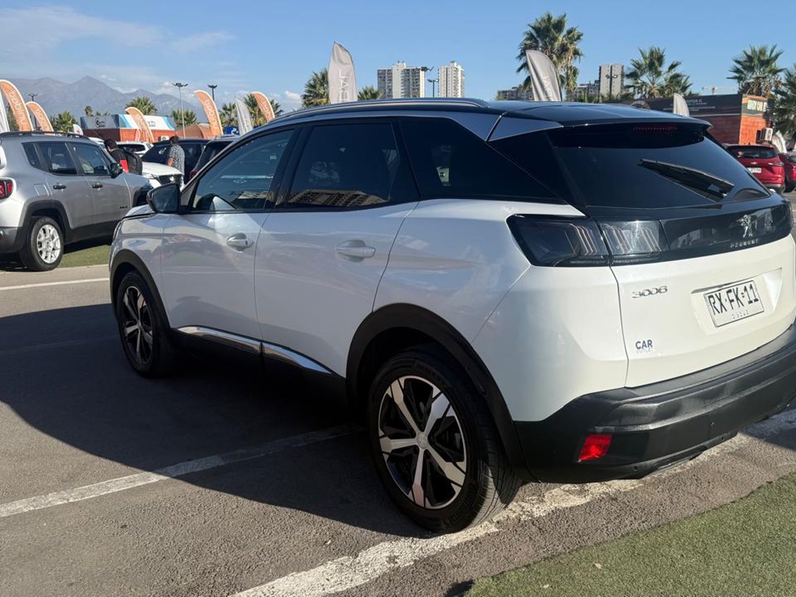 Peugeot 3008 THP 165HP 1.6 AUT 2022 - Foto 3 de 20