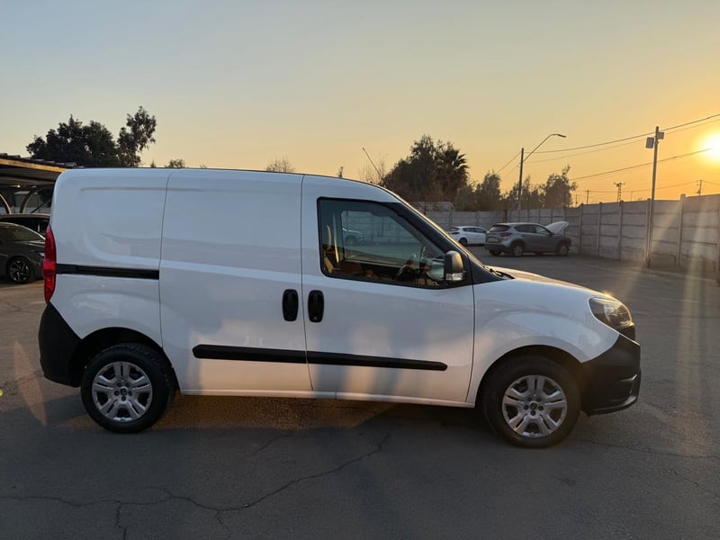 RAM VAN 1000 1.3 2023 - Imagen 6 de 20