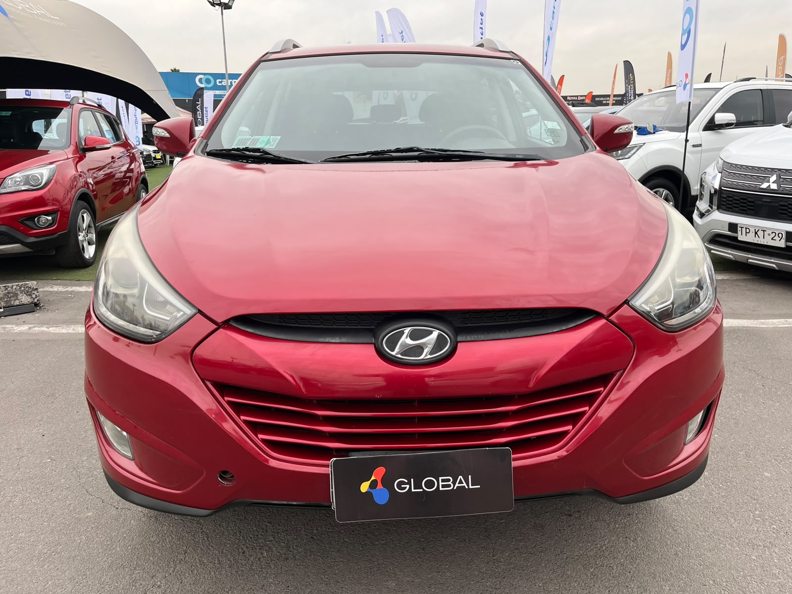Hyundai NEW TUCSON GL CRDI 2.0 2014 - Imagen 8 de 18