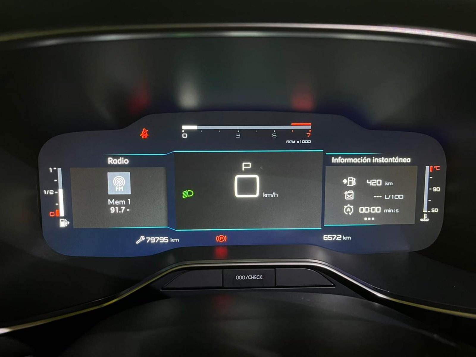 CITROEN C5 AIRCROSS 1.5 2023 - Imagen 13 de 18