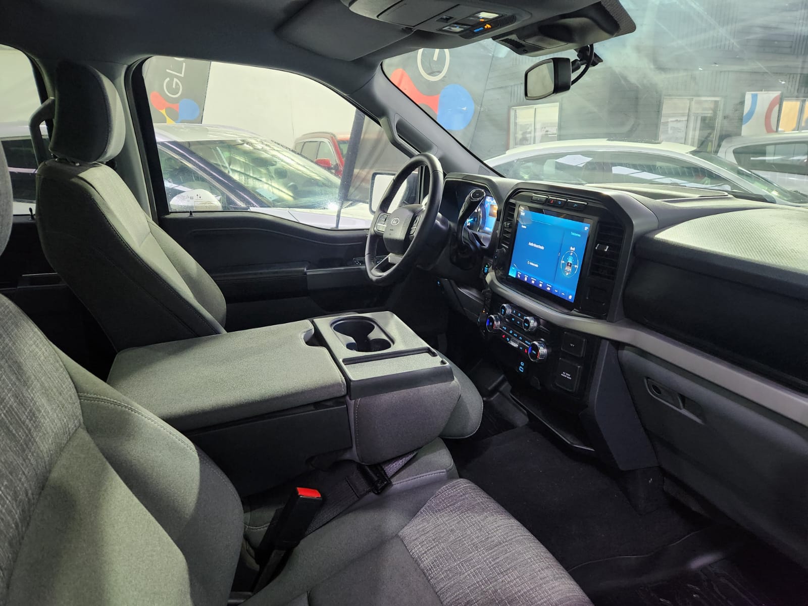 Ford F150 XLT 4X4 5.0 AUT 2024 - Imagen 8 de 11