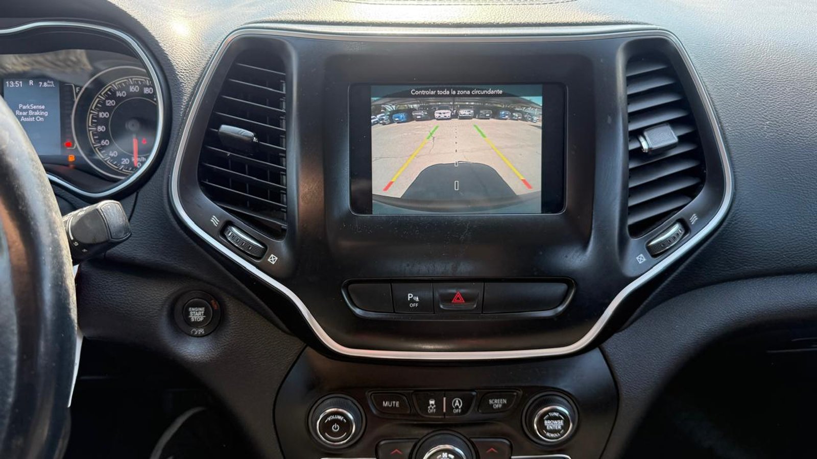 Jeep CHEROKEE LONGITUDE 4X2 2019 - Imagen 17 de 20