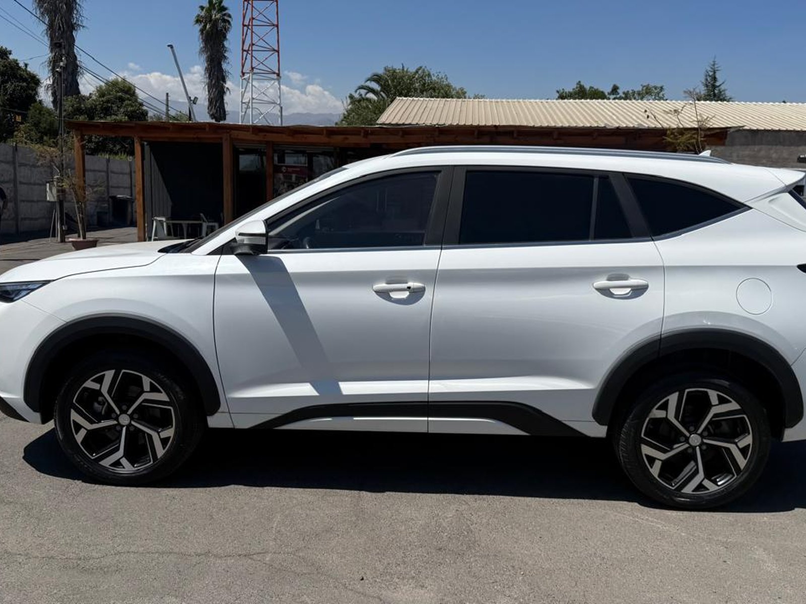 JAC JS8 LUXURY 1.5 2022 - Foto 2 de 20