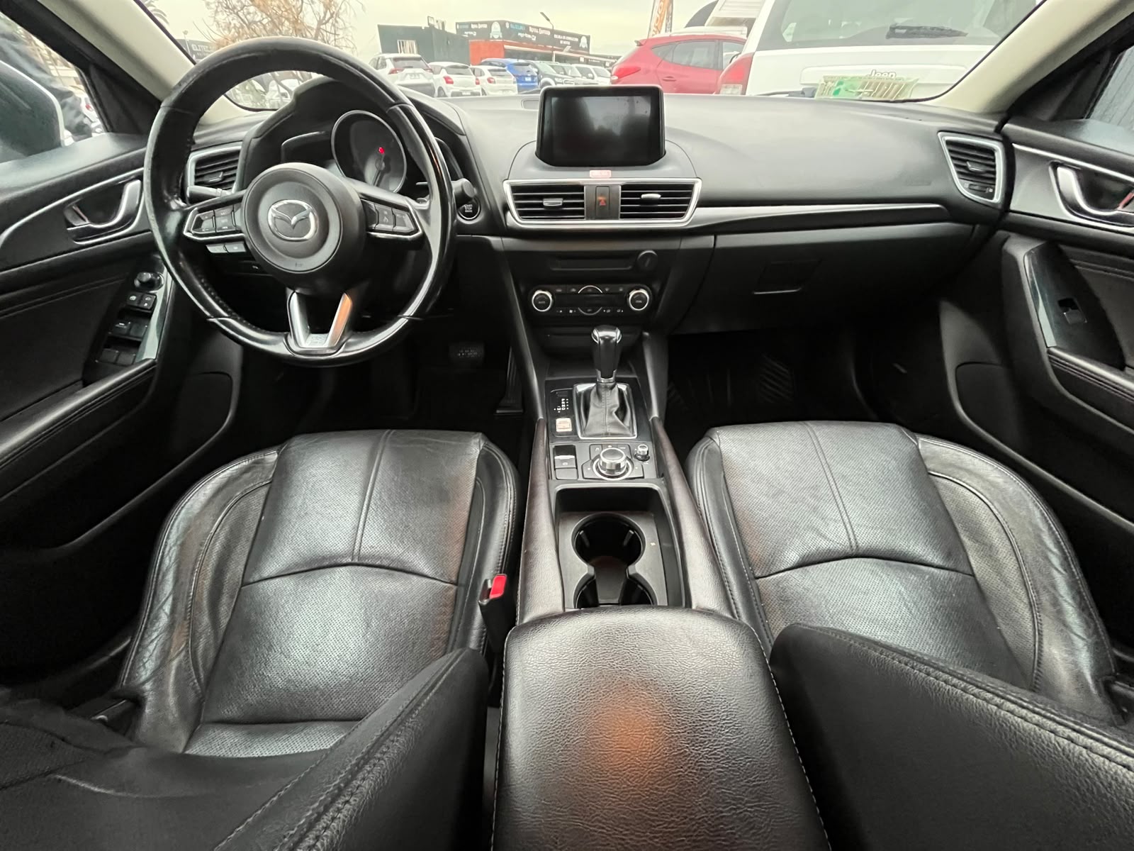 Mazda 3 HATCH BACK 2.0 AUT 2018 - Imagen 11 de 18