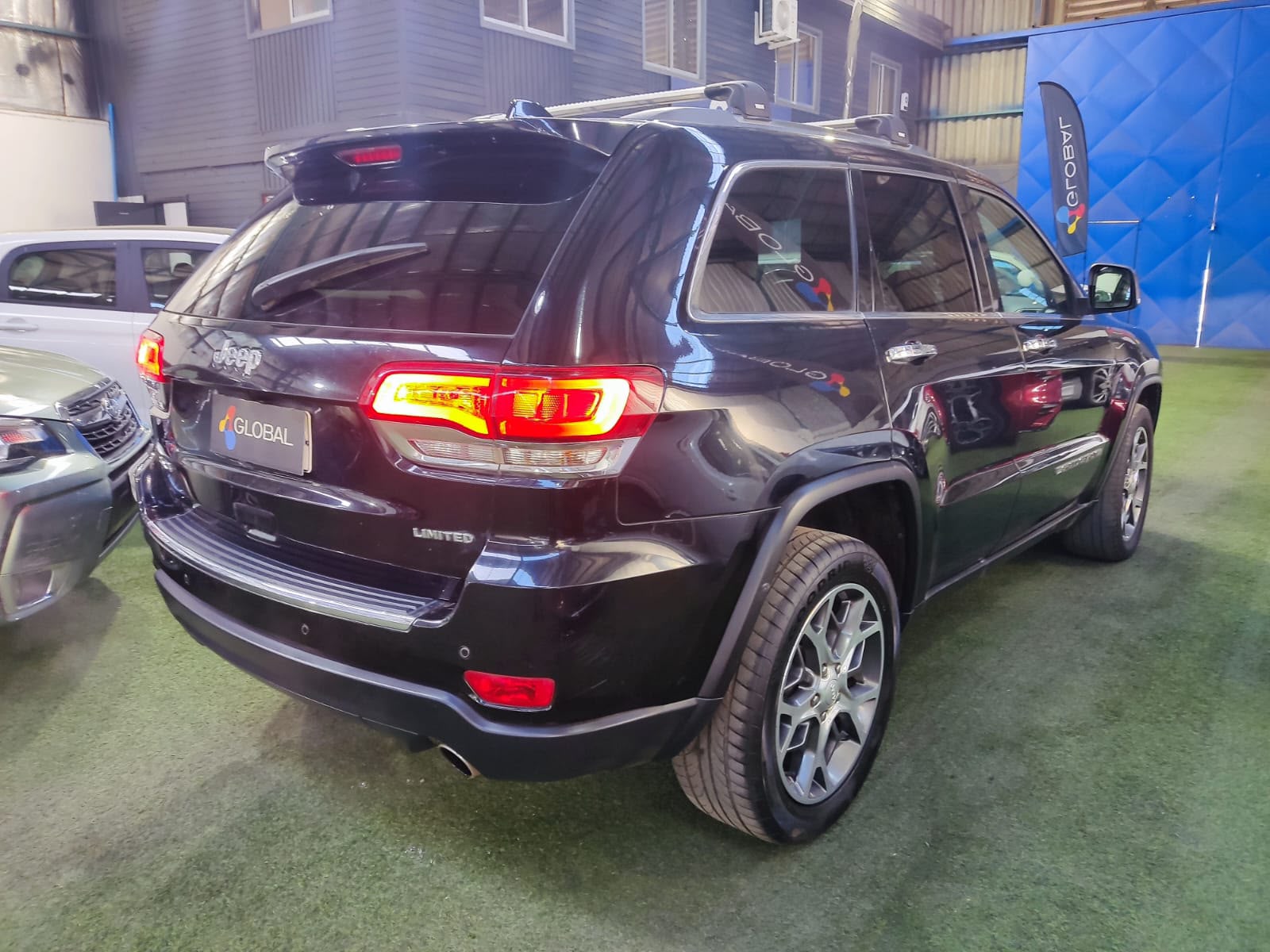 Jeep GRAND CHEROKEE LTD 4X4 3.6 AUT 2022 - Foto 5 de 15