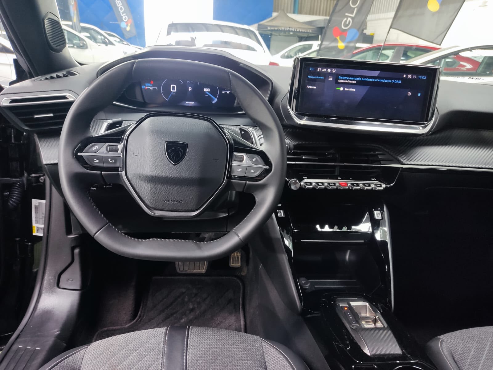 Peugeot 2008 BLUE HDI 130 EAT8 1.5 AUT 2025 - Imagen 10 de 13