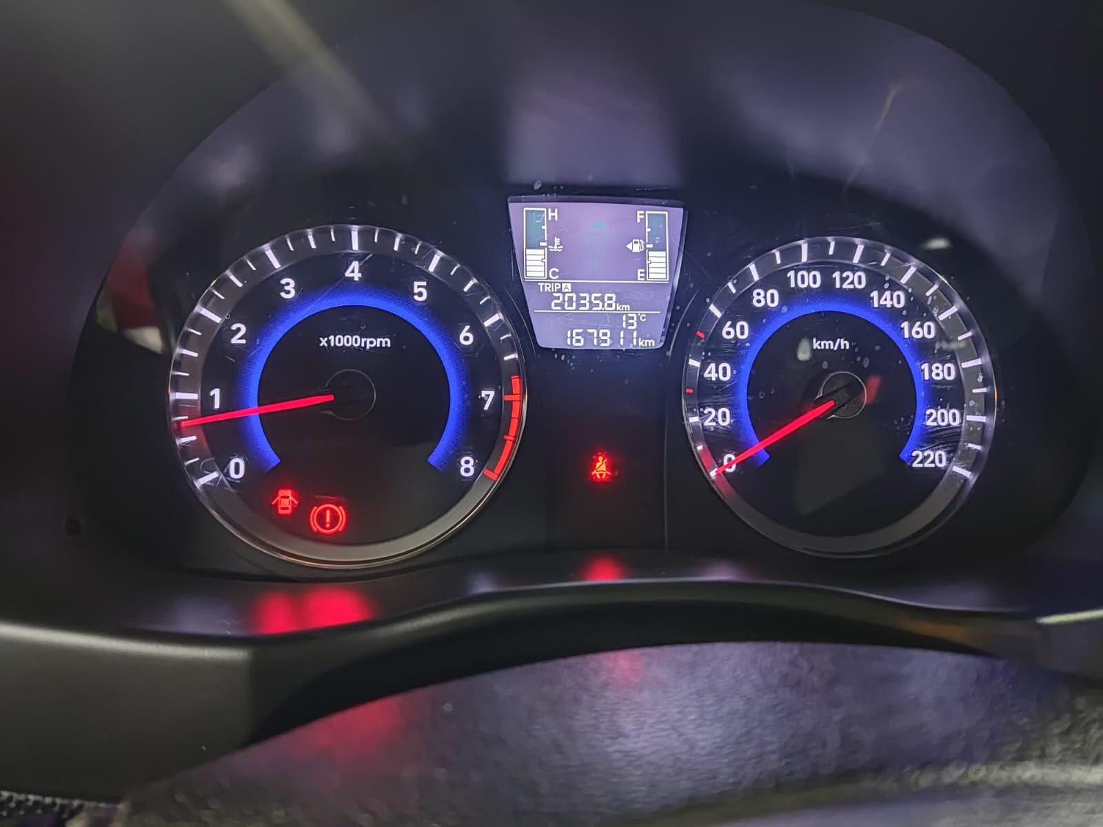Hyundai ACCENT GL 1.4 2019 - Imagen 8 de 11