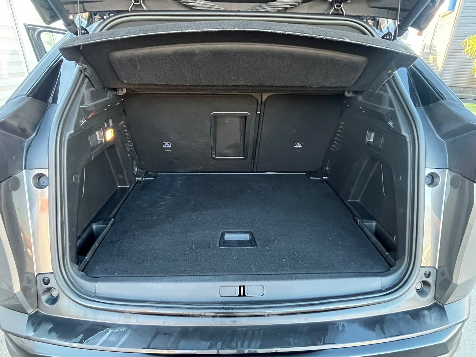 PEUGEOT 3008 PURETECH 180 EAT8 1.6 AUT 2024 - Imagen 19 de 19