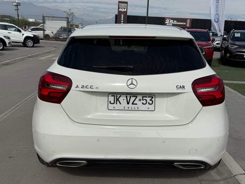 Mercedes-Benz A200 D 2017 - Imagen 4 de 20