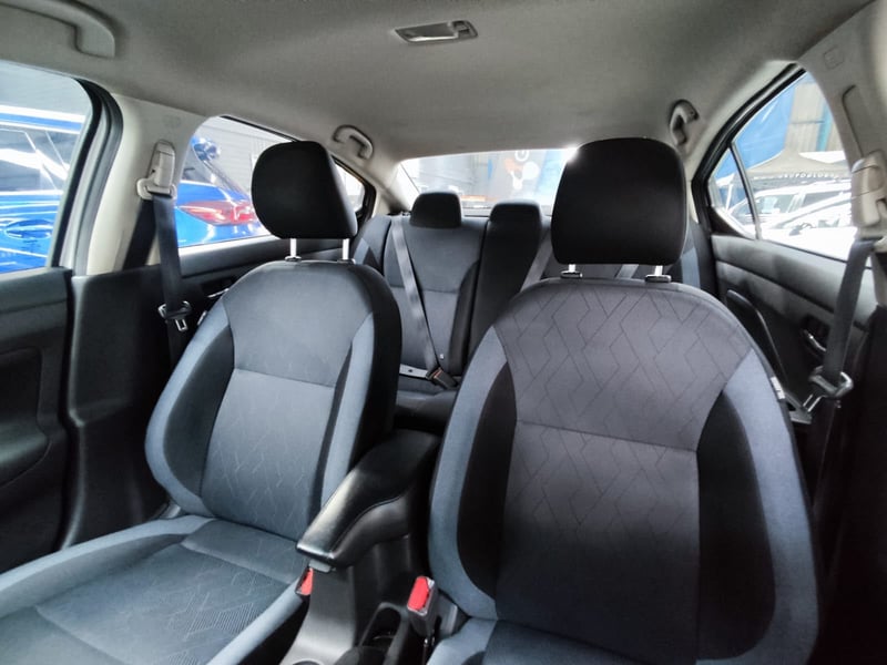Nissan VERSA ADVANCE 1.6 AUT 2024 - Imagen 10 de 14