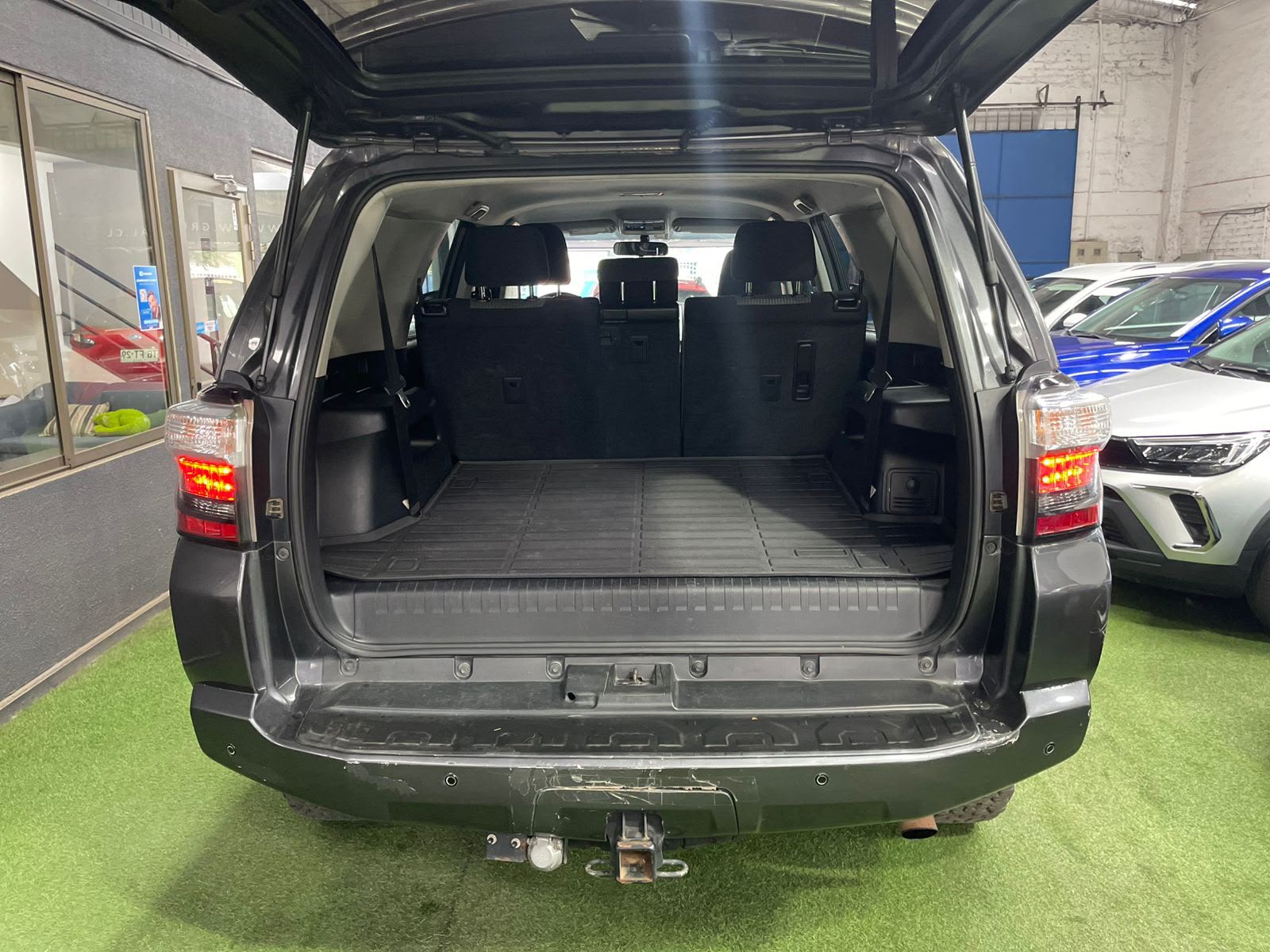 Toyota ALL NEW 4RUNNER SR5 4.0 AUT 2014 - Imagen 12 de 13