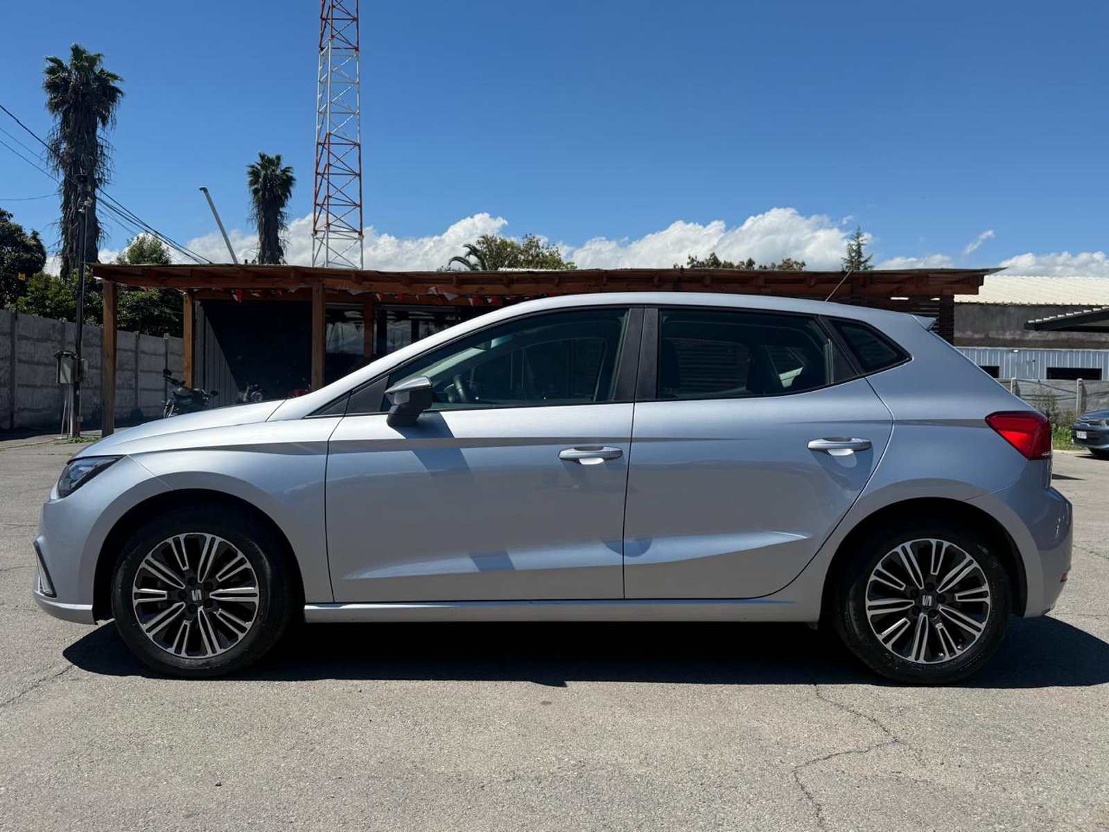 SEAT IBIZA FL TSI 1.0 AUT 2023 - Foto 2 de 20