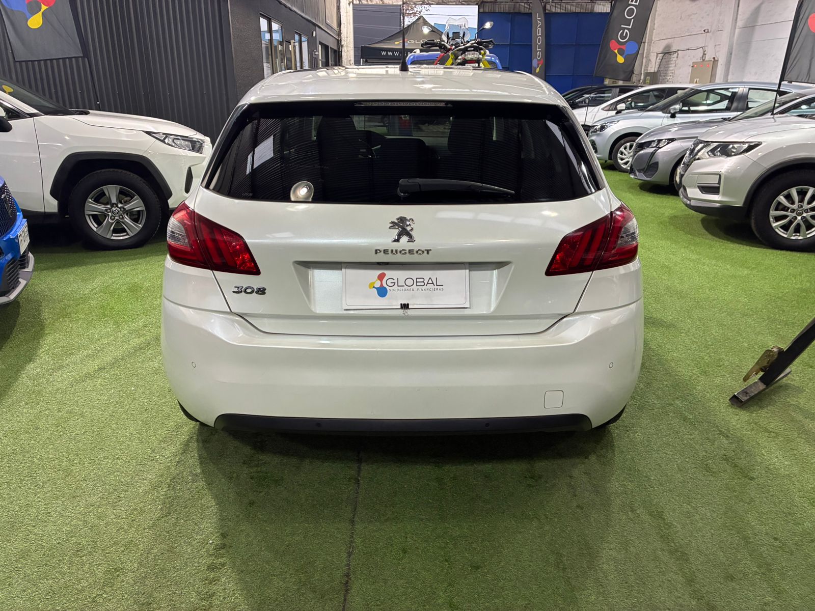 Peugeot 308 BLUEHDI 1.5 AUT 2020 - Imagen 3 de 12