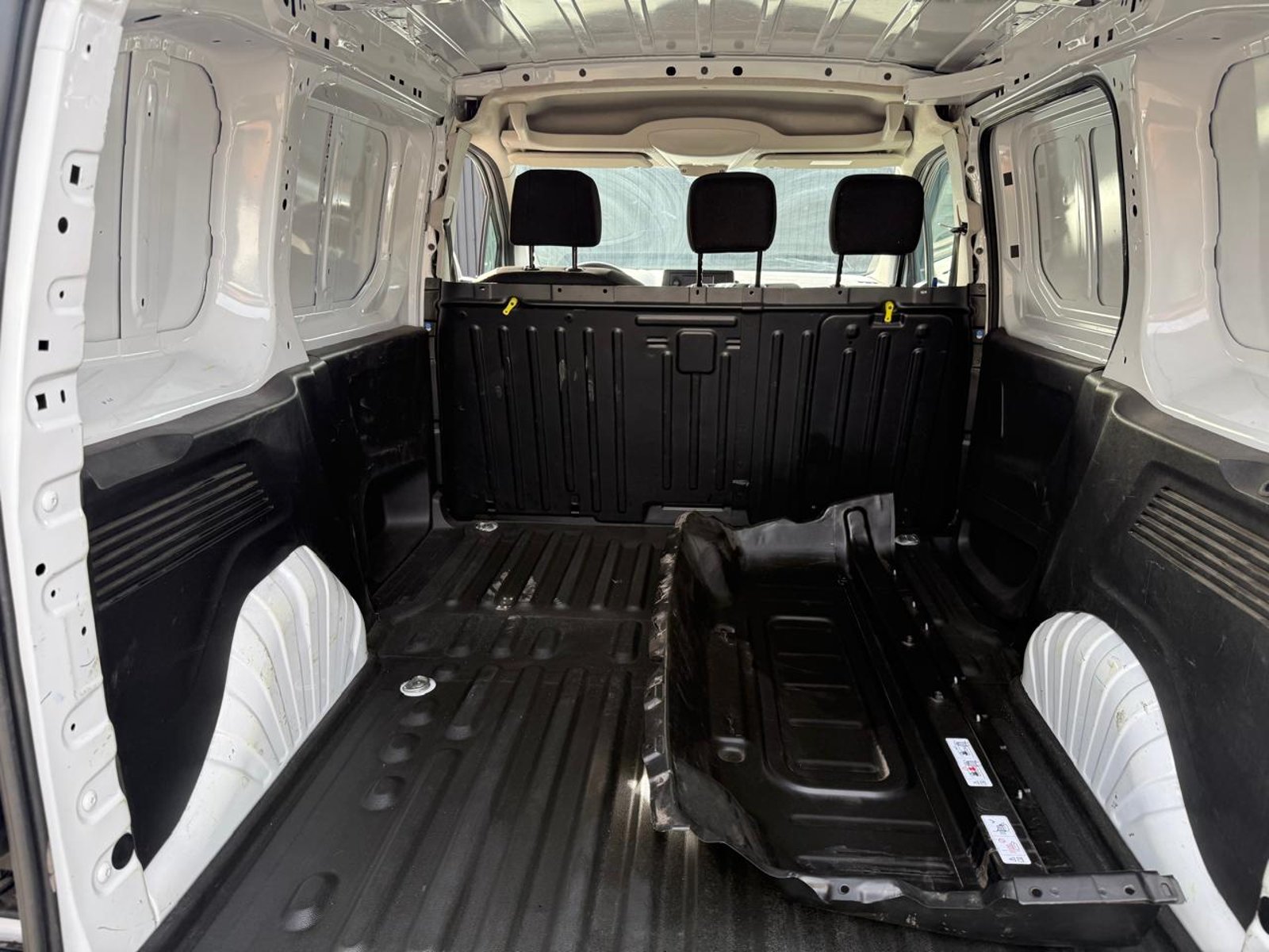 CITROEN BERLINGO 1.5 2024 - Imagen 18 de 20