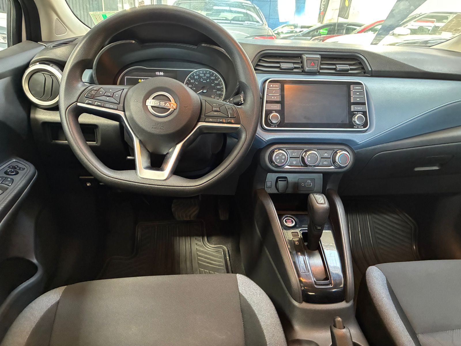 Nissan VERSA ADVANCE CVT 1.6 2024 - Imagen 7 de 10