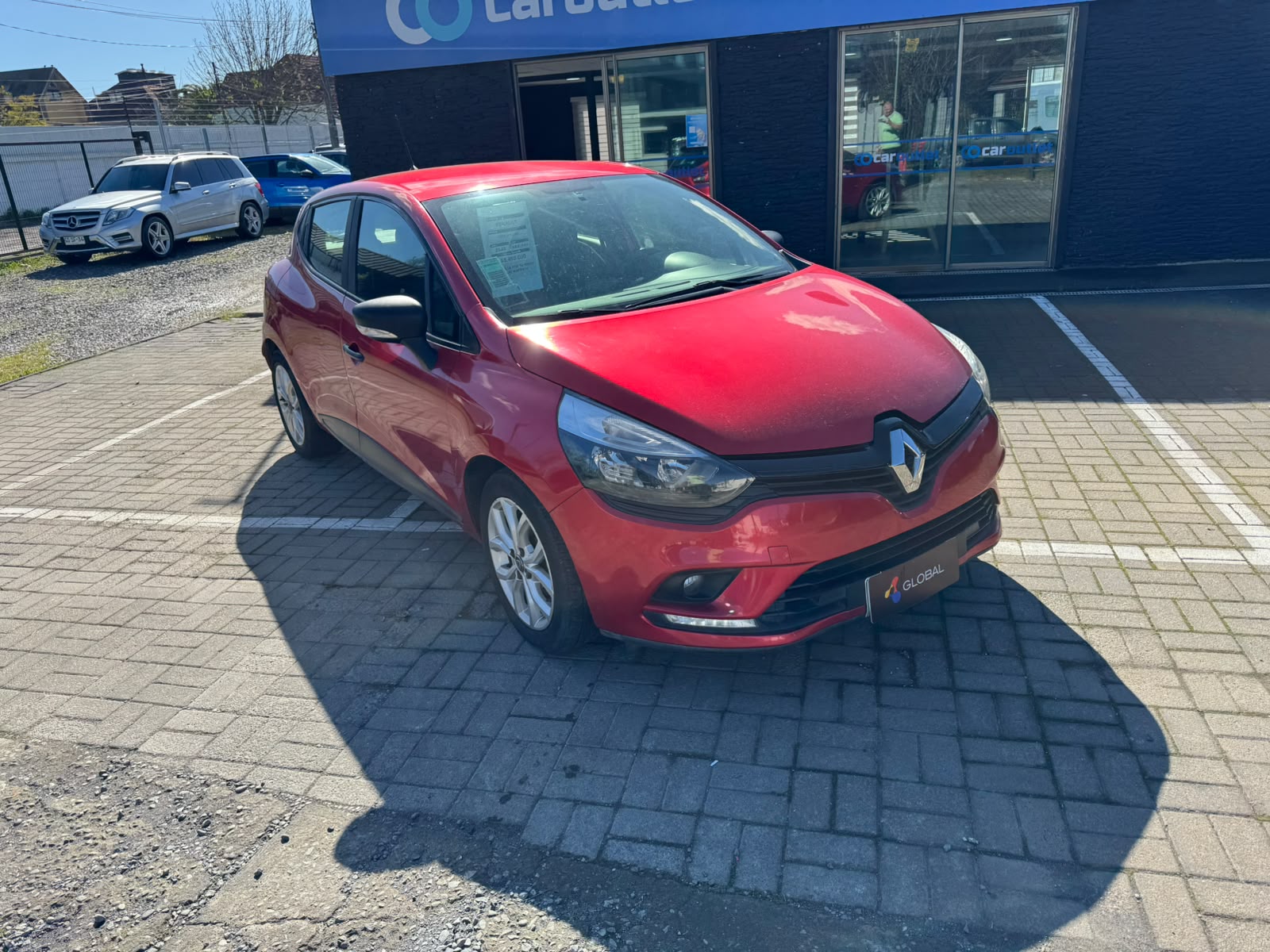 Renault CLIO IV HB 1.2 2020 - Foto 5 de 10