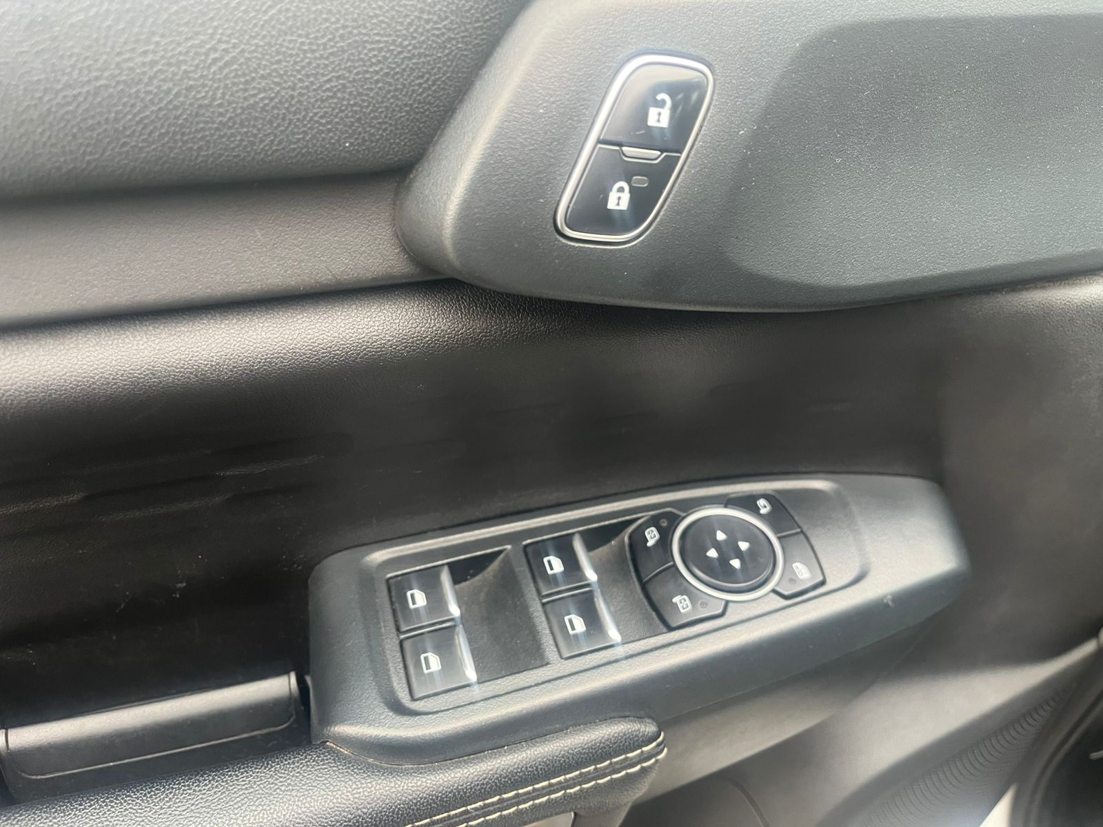 FORD RANGER LIMITED 2024 - Imagen 10 de 18