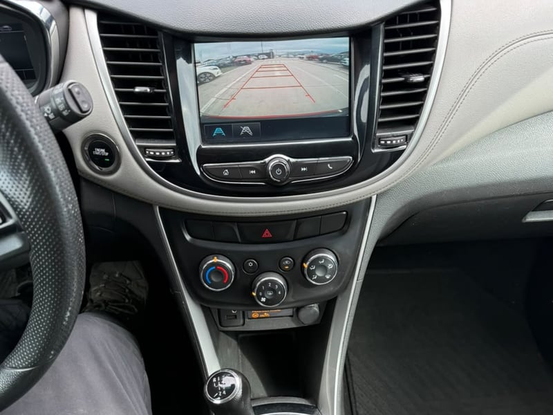 Chevrolet TRACKER 1.8 FWD E5 LS MT 2019 - Imagen 17 de 20