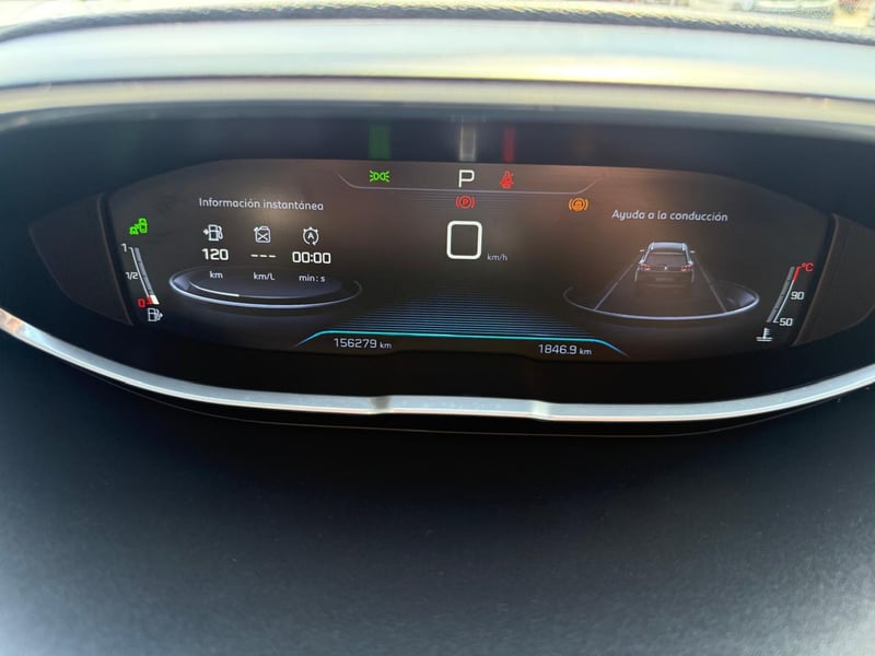 Peugeot 5008 GT LINE 1.6 AUT 2018 - Imagen 14 de 20