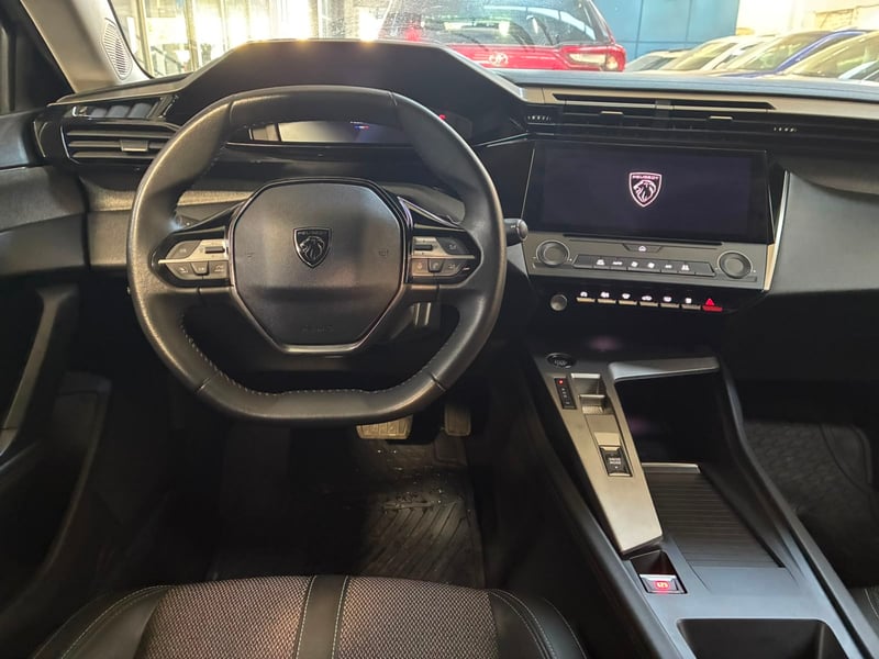 Peugeot 308 BLUEHDI 1.5 AUT 2024 - Imagen 8 de 11