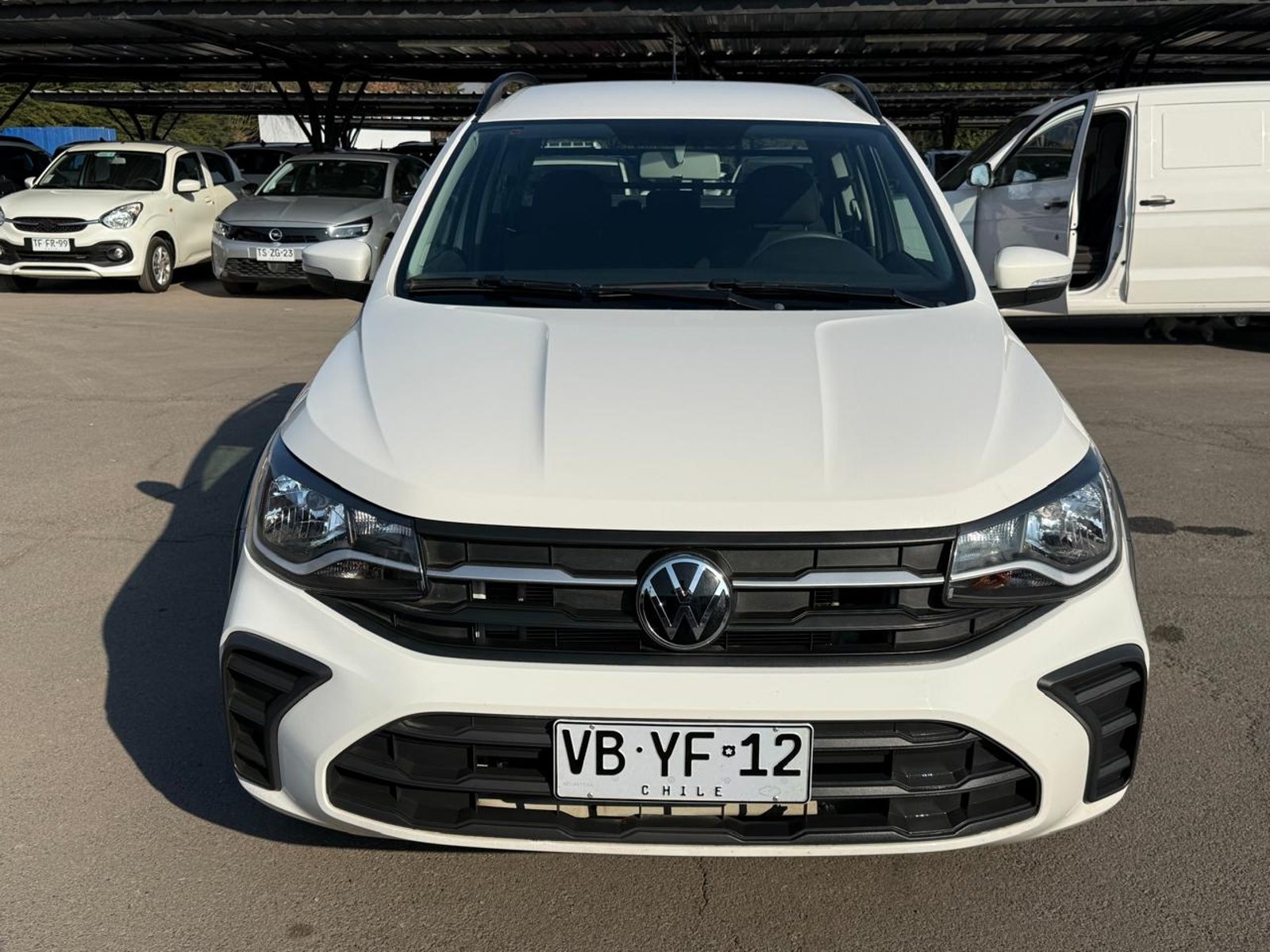 VOLKSWAGEN SAVEIRO CD 4X2 1.6 TM 2025 - Imagen 8 de 20