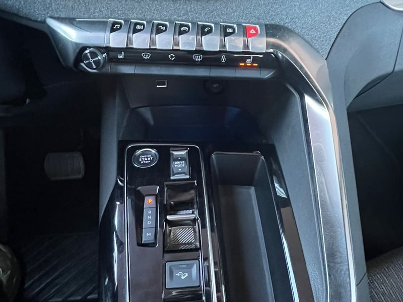 Peugeot 5008 BLUEHDI 130 1.5 AUT 2024 - Imagen 15 de 20