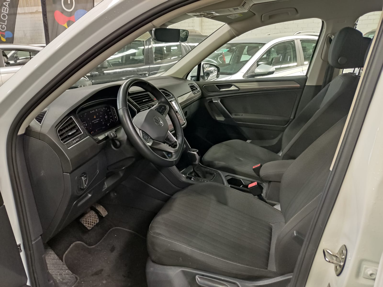 Volkswagen TIGUAN TSI 1.4 AT 2024 - Imagen 9 de 14