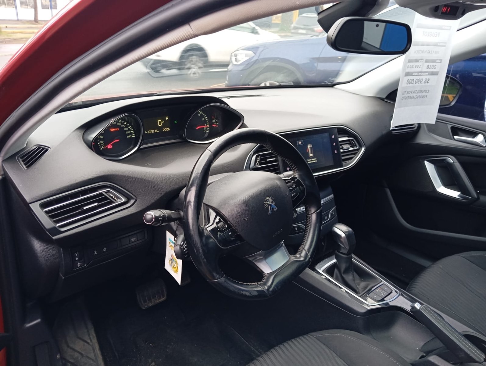 PEUGEOT 308 ALLURE PURETECH 1.2 AUT 2018 - Imagen 11 de 13