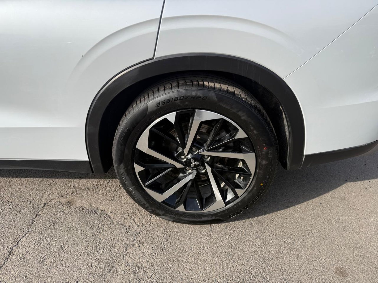Mitsubishi OUTLANDER GLS 4X4 2.5 AT 2024 - Imagen 19 de 20